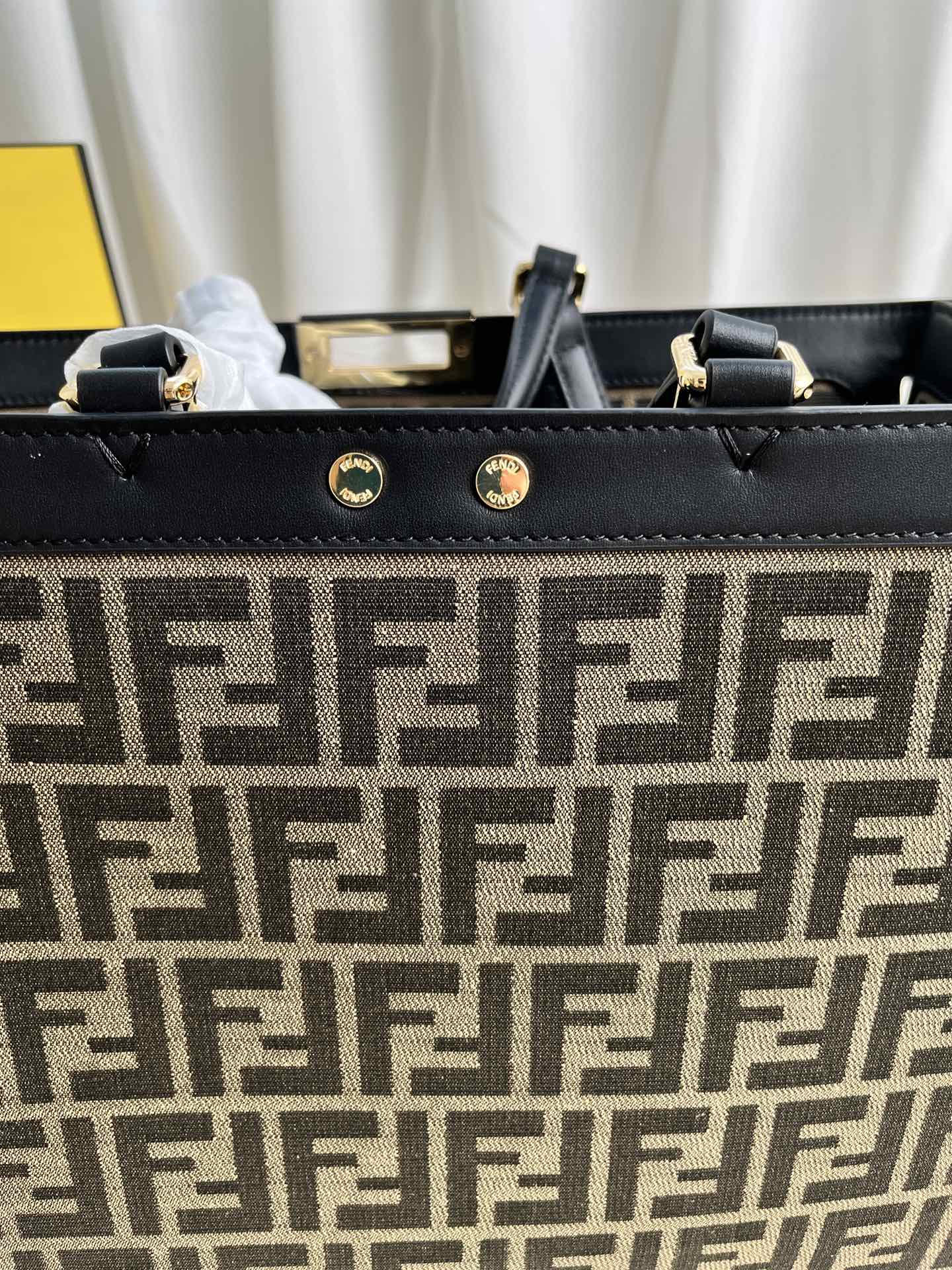 handbags FENDI 038 size:12*18*10cm - vstockx