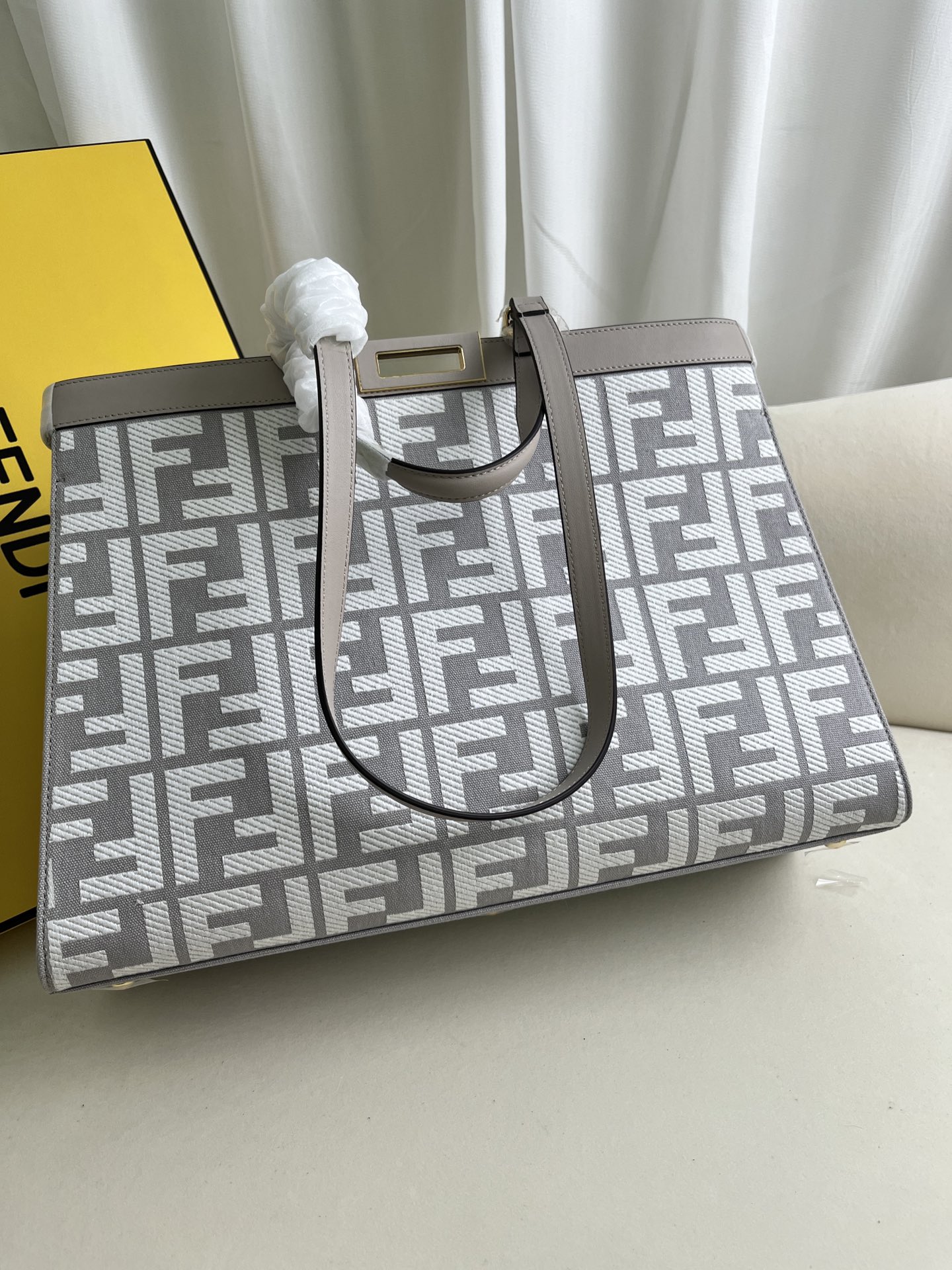 handbags FENDI 1819 size:40*12*29cm - vstockx
