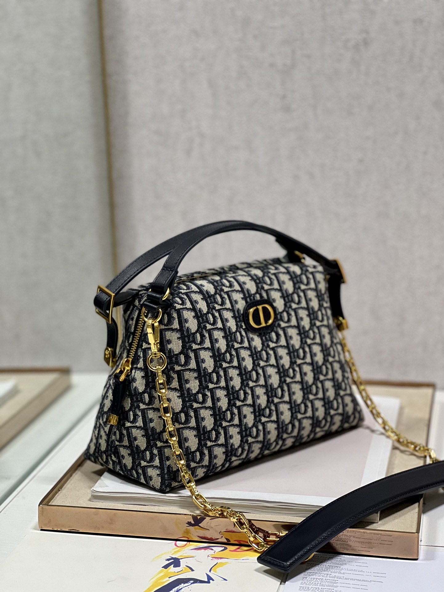 Handbag Dior 5556 size 25  16 cm - vstockx