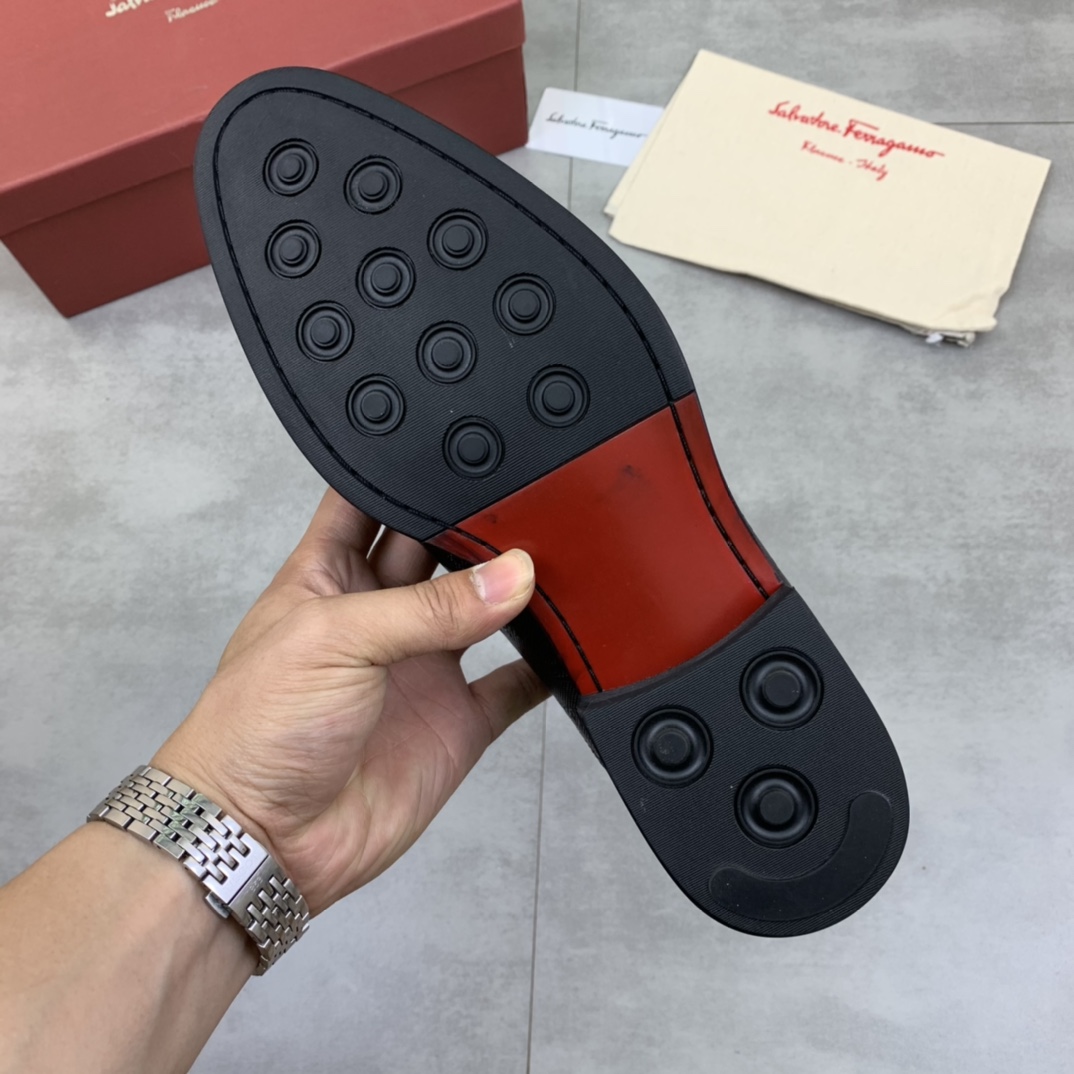 Salvatore Ferragamo Boots 15 - vstockx