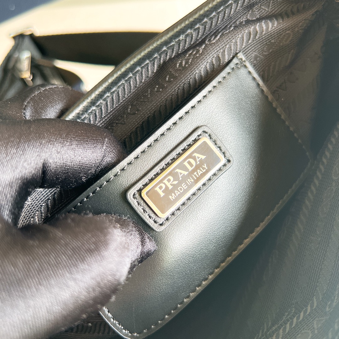 handbags prada 2VD044 20*15.*4 - vstockx