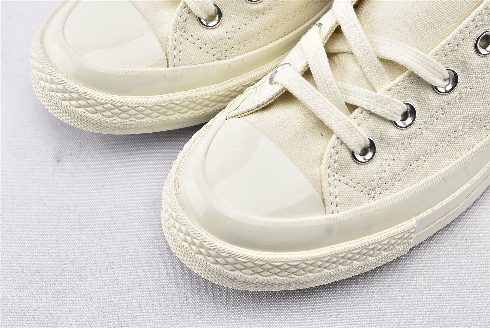 Converse Chuck Taylor All-Star 70s Ox Comme des Garcons PLAY White - vstockx