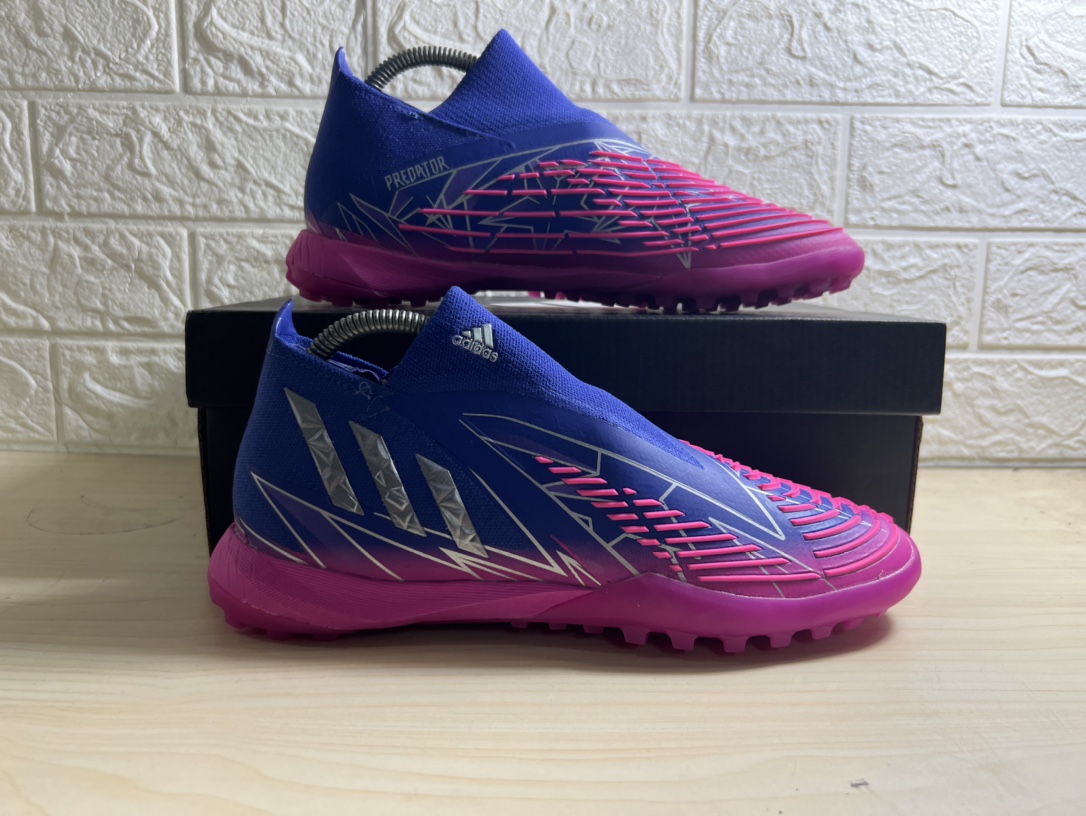 AD football shoes 32 - vstockx