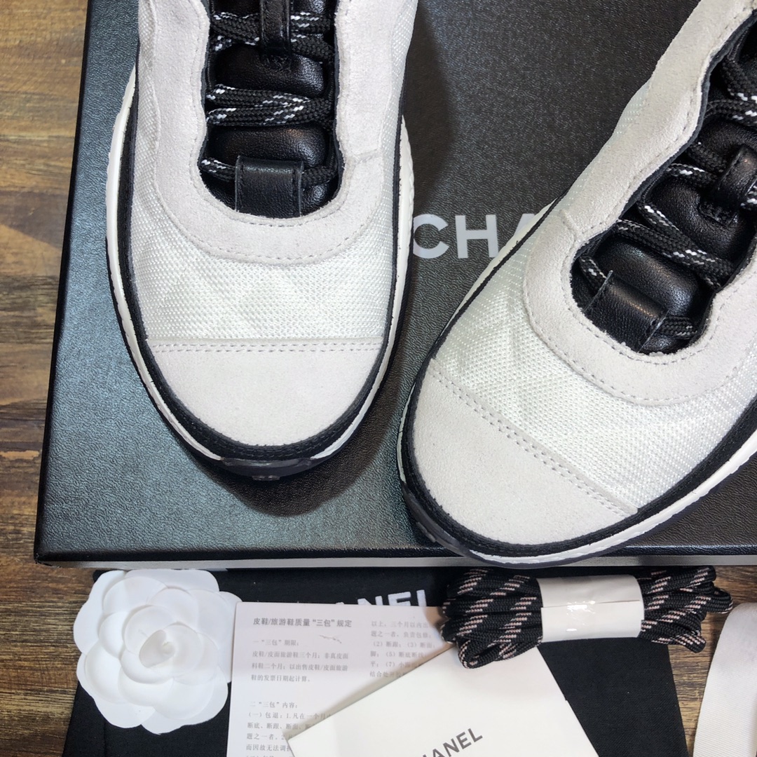 Chanel Fabric & Suede Calfskin Low Top Sneaker 24 - vstockx