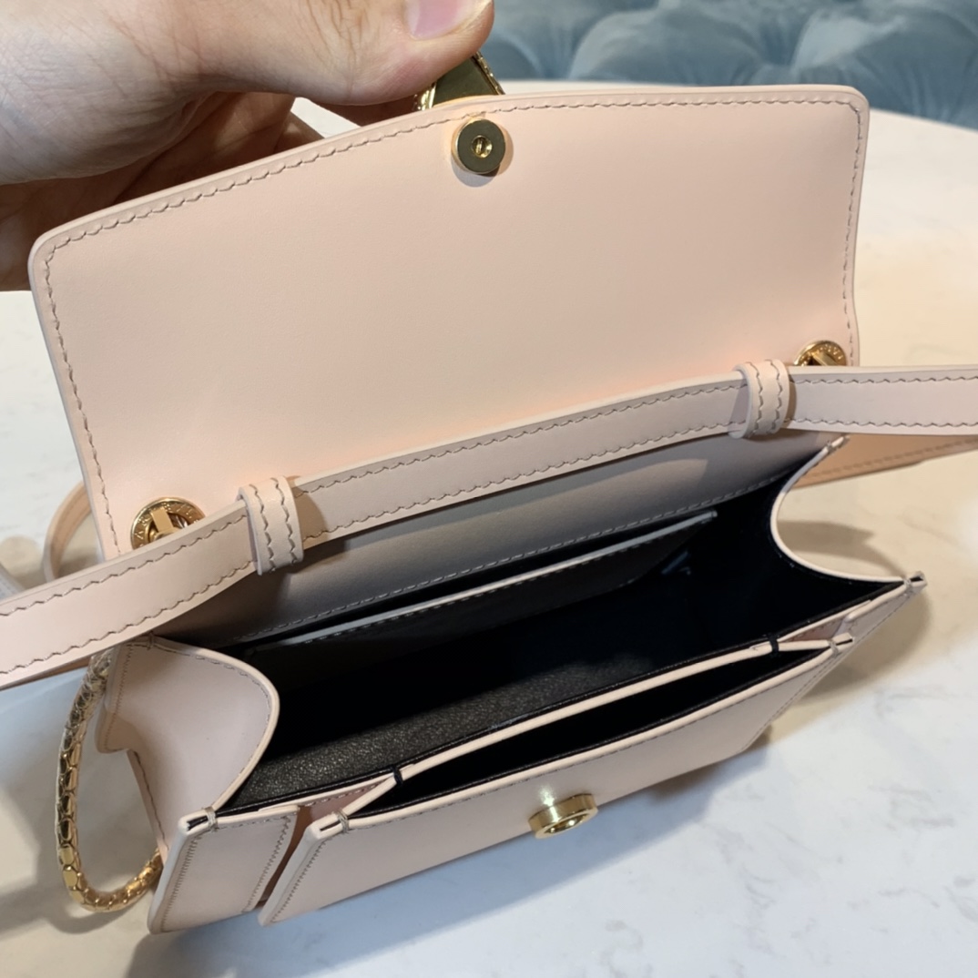 Handbags Bvlgari Alexander Wang X Bvlgr size:18.5*13*6.5 cm - vstockx