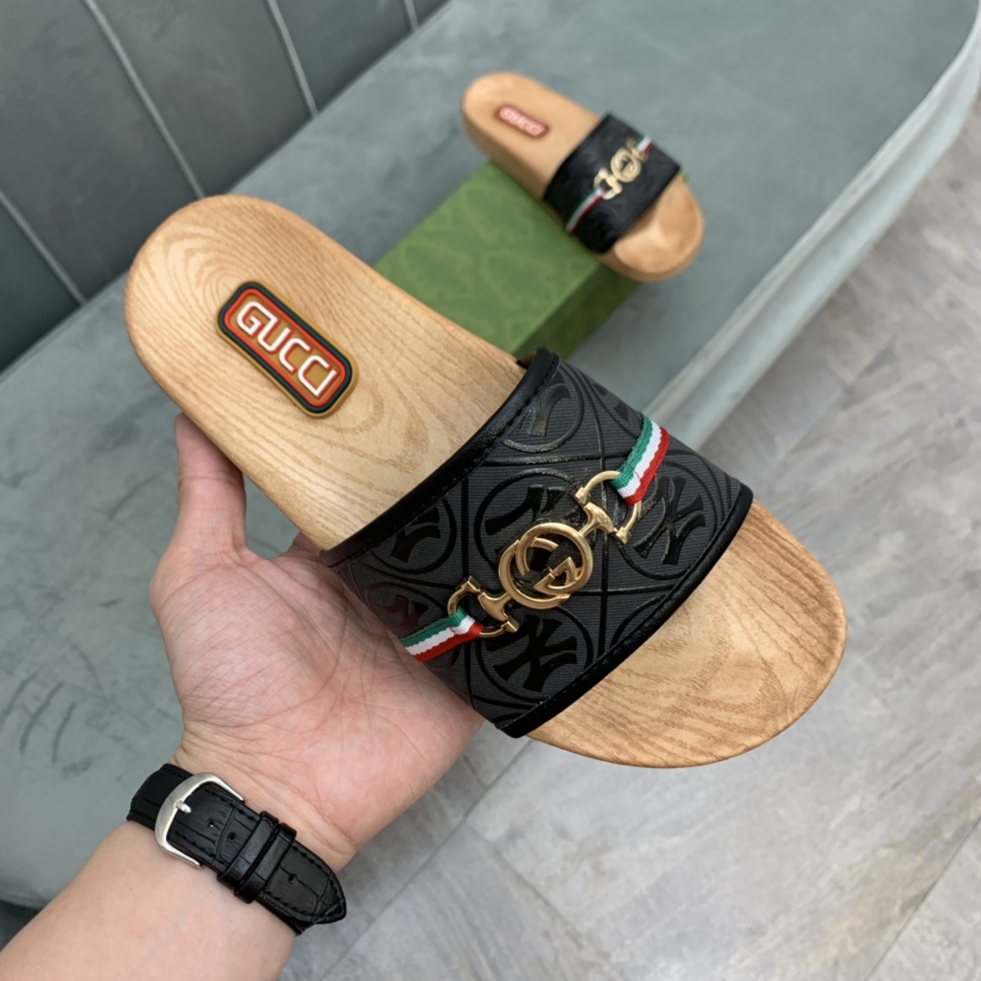 Gucci Slippers 53 - vstockx