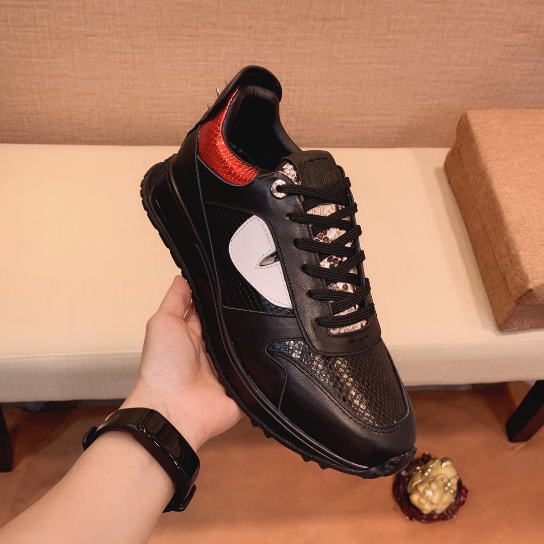 Fendi Low Top Sneakers 15 - vstockx