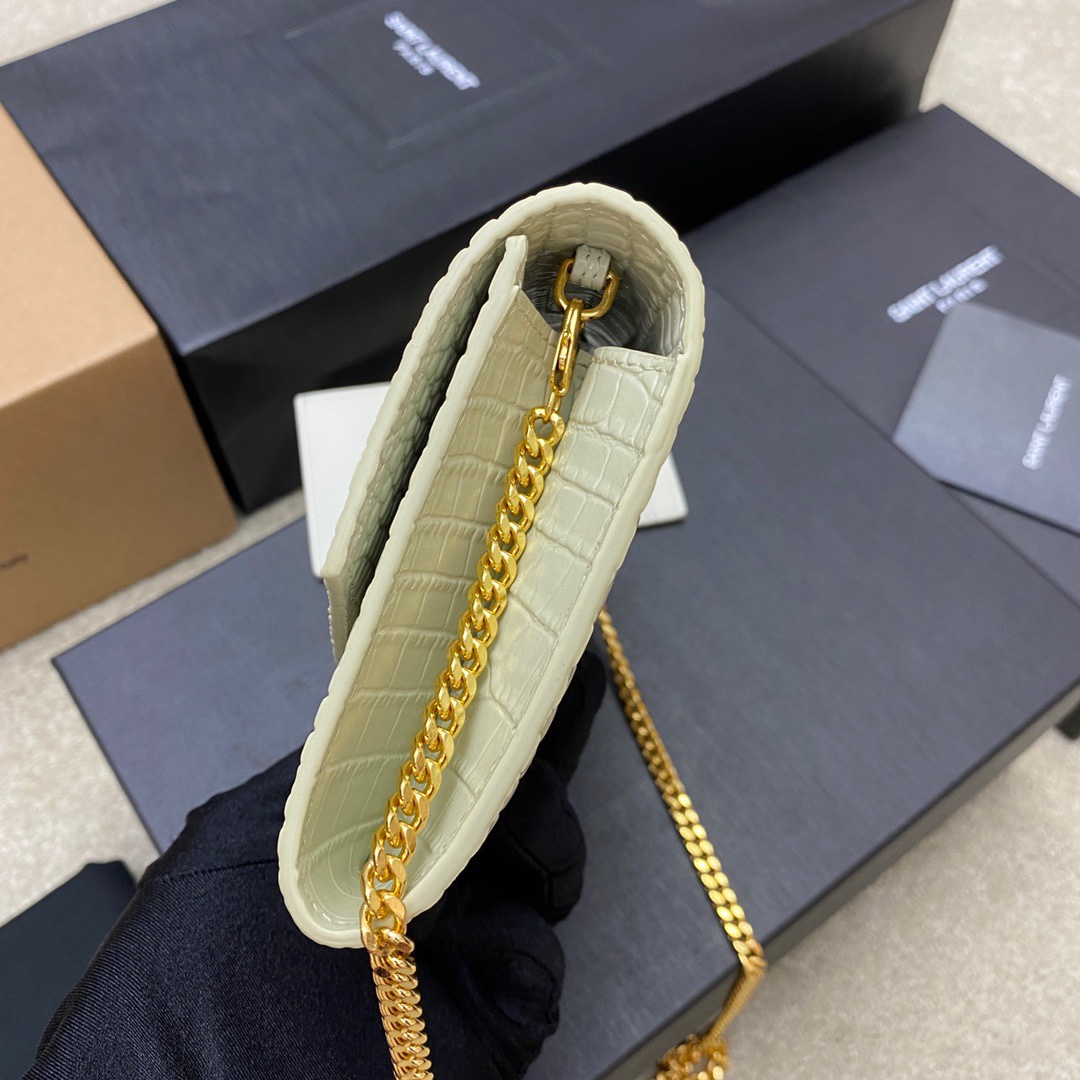 Handbags SAINT LAURENT 607788 size 19x12x4 cm - vstockx