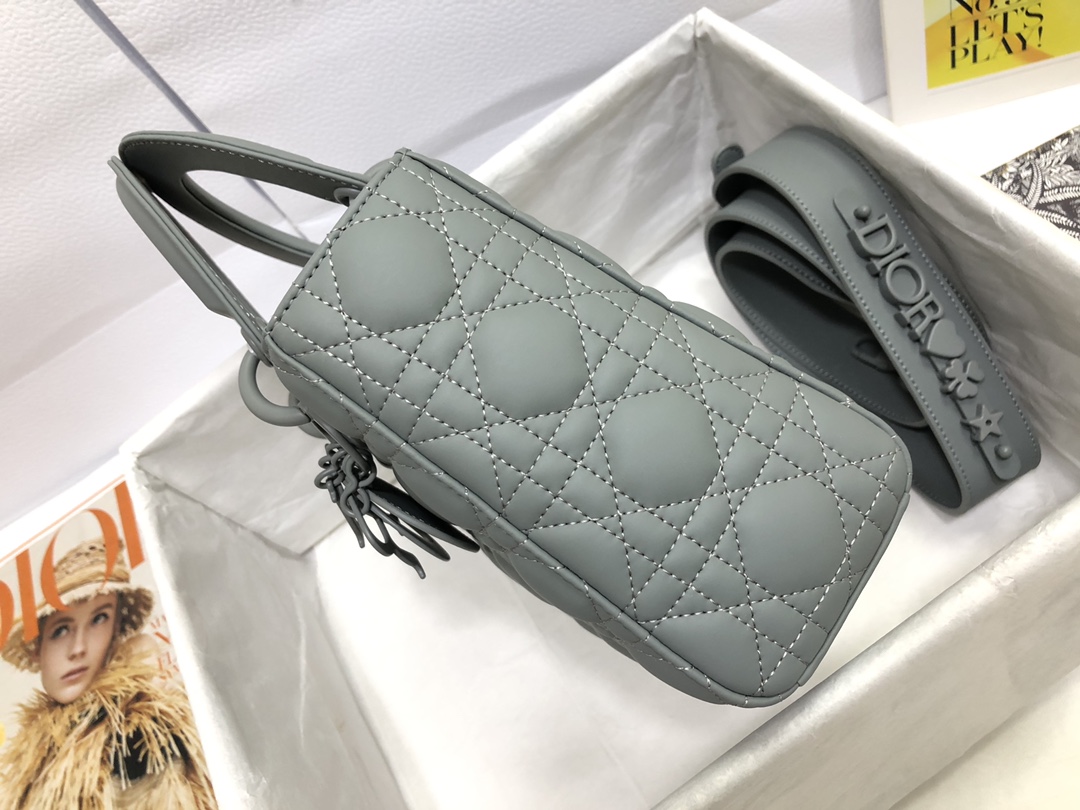 Handbag Dior M0538 size 20*16.5*8 cm - vstockx