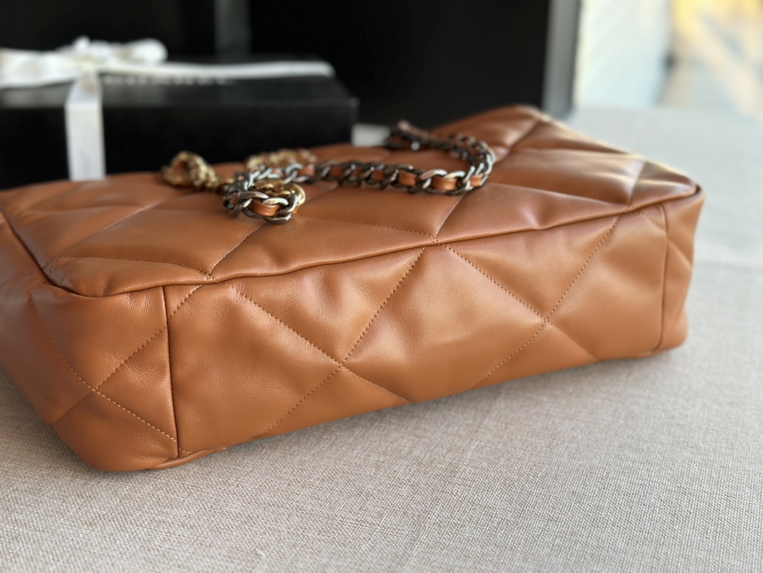 Handbag Chanel AS366 size 24 X41 X10 cm - vstockx