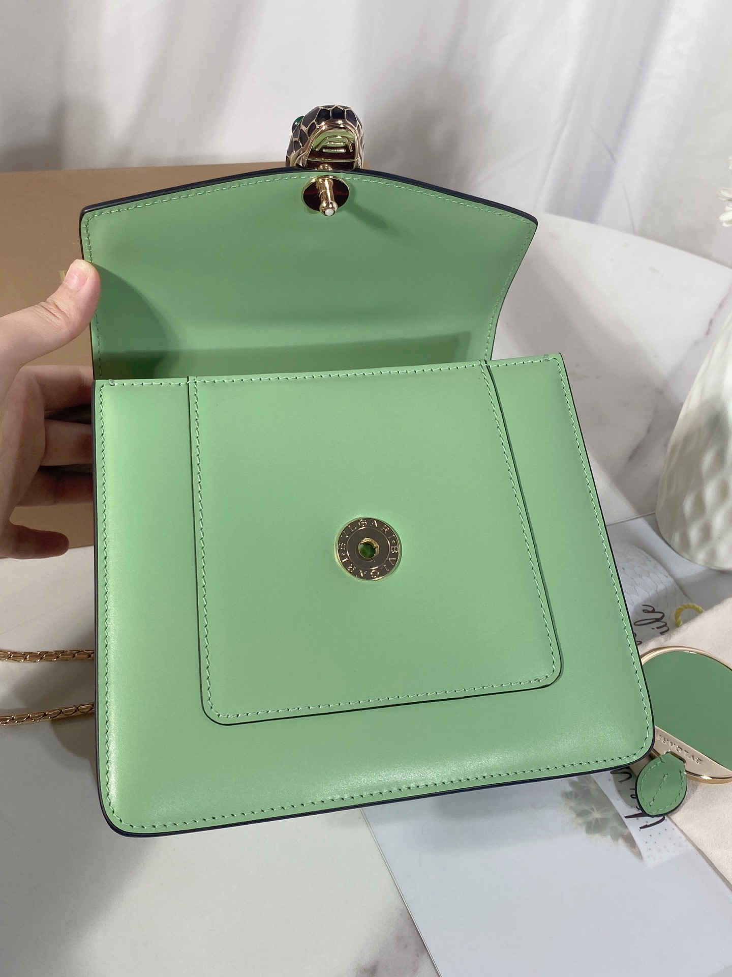 Handbags Bvlgari 24791050 size:18*16*10 cm - vstockx