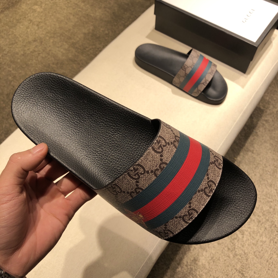 Gucci Slippers 42 - vstockx