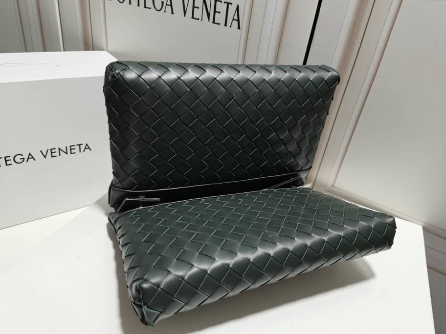 Handbags Bottega Veneta 836590 size 26*17*8 - vstockx