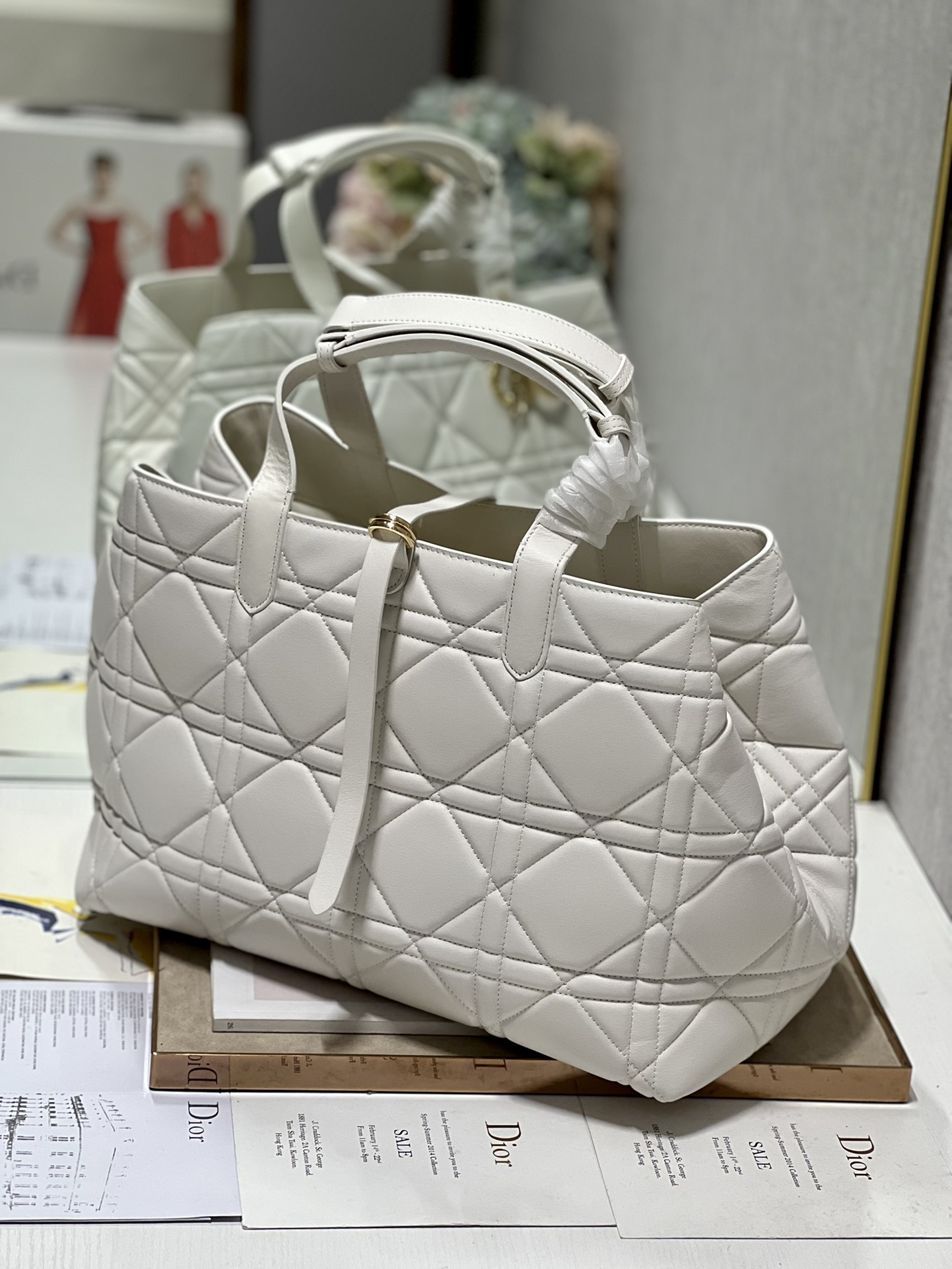 Handbag Dior 1188 size 37  43  22 cm - vstockx