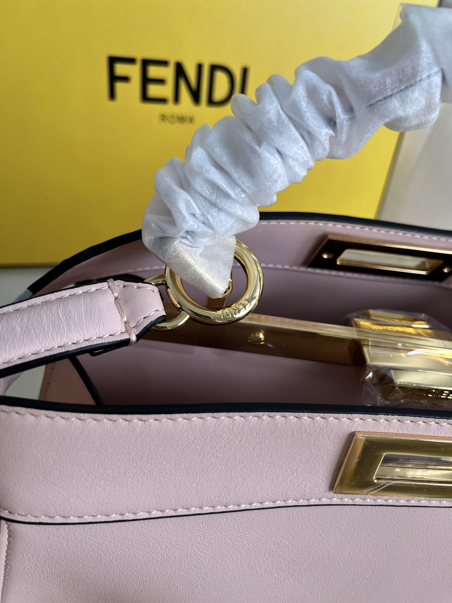 handbags FENDI 0230 size:25.5*33.5*13cm - vstockx