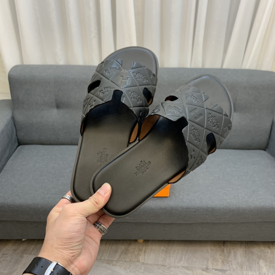 Hermes Sandals 14 - vstockx