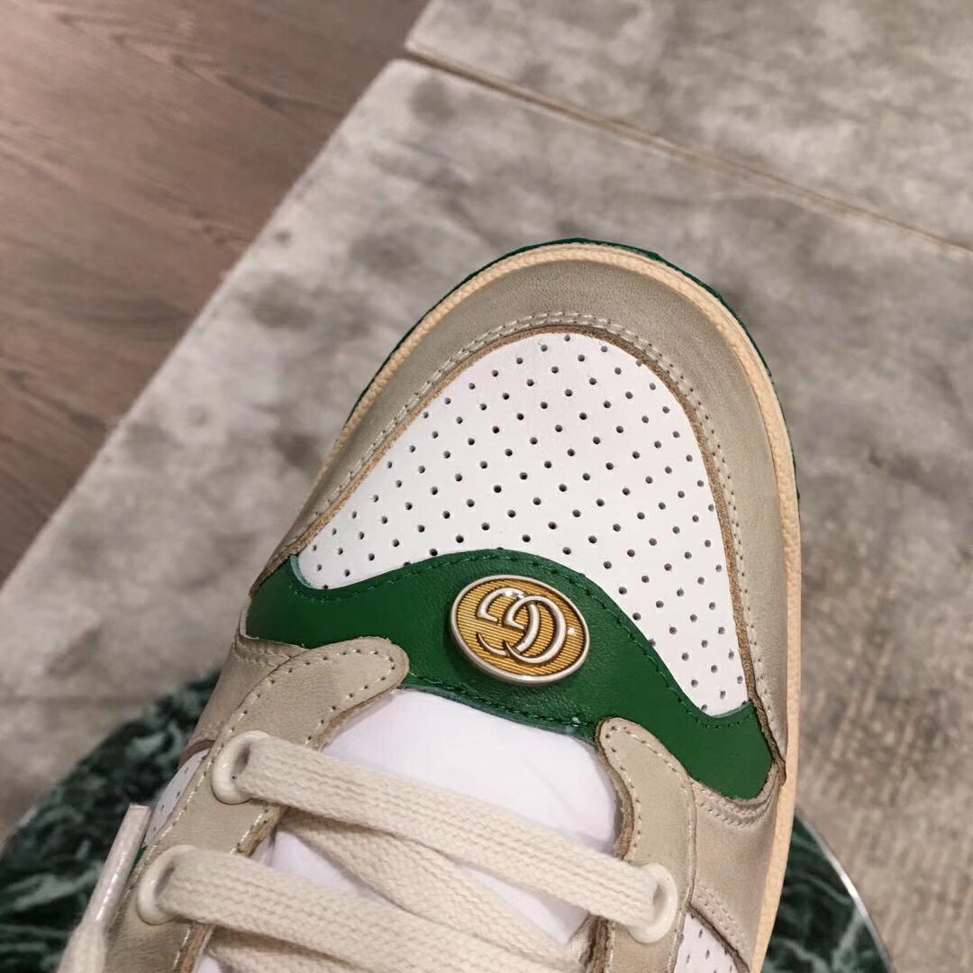 Gucci Screener GG Canvas 1 - vstockx