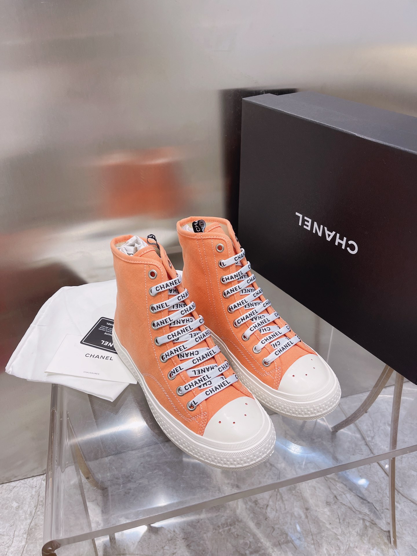 Chanel Flat canvas Sneaker 7 - vstockx