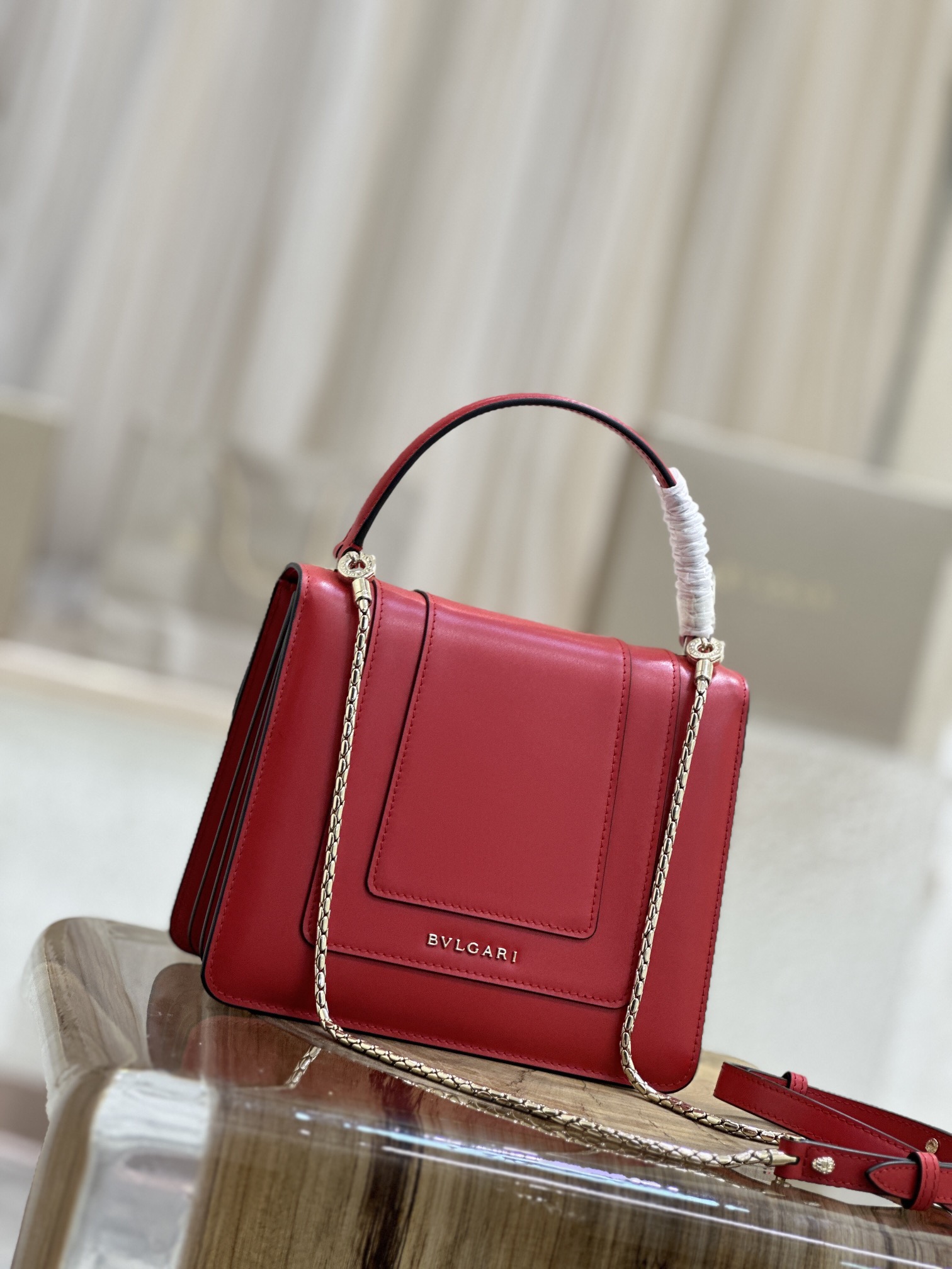 Handbags Bvlgari 38329 size:18*16*9 cm - vstockx