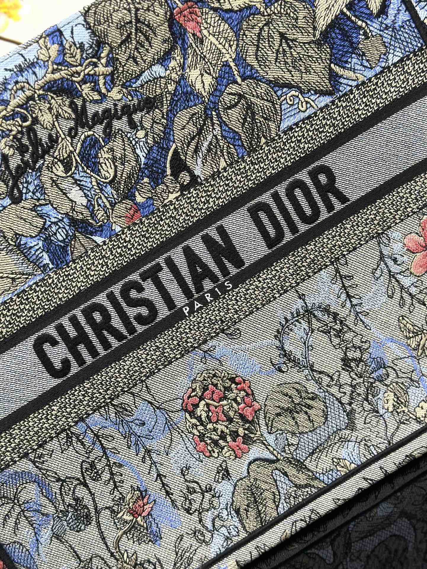 Handbag Dior M1286 size 42 x 35 x 18.5 cm - vstockx