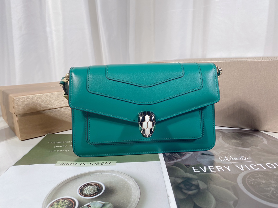 Handbags Bvlgari 292104950 size:22*15*4.5 cm - vstockx