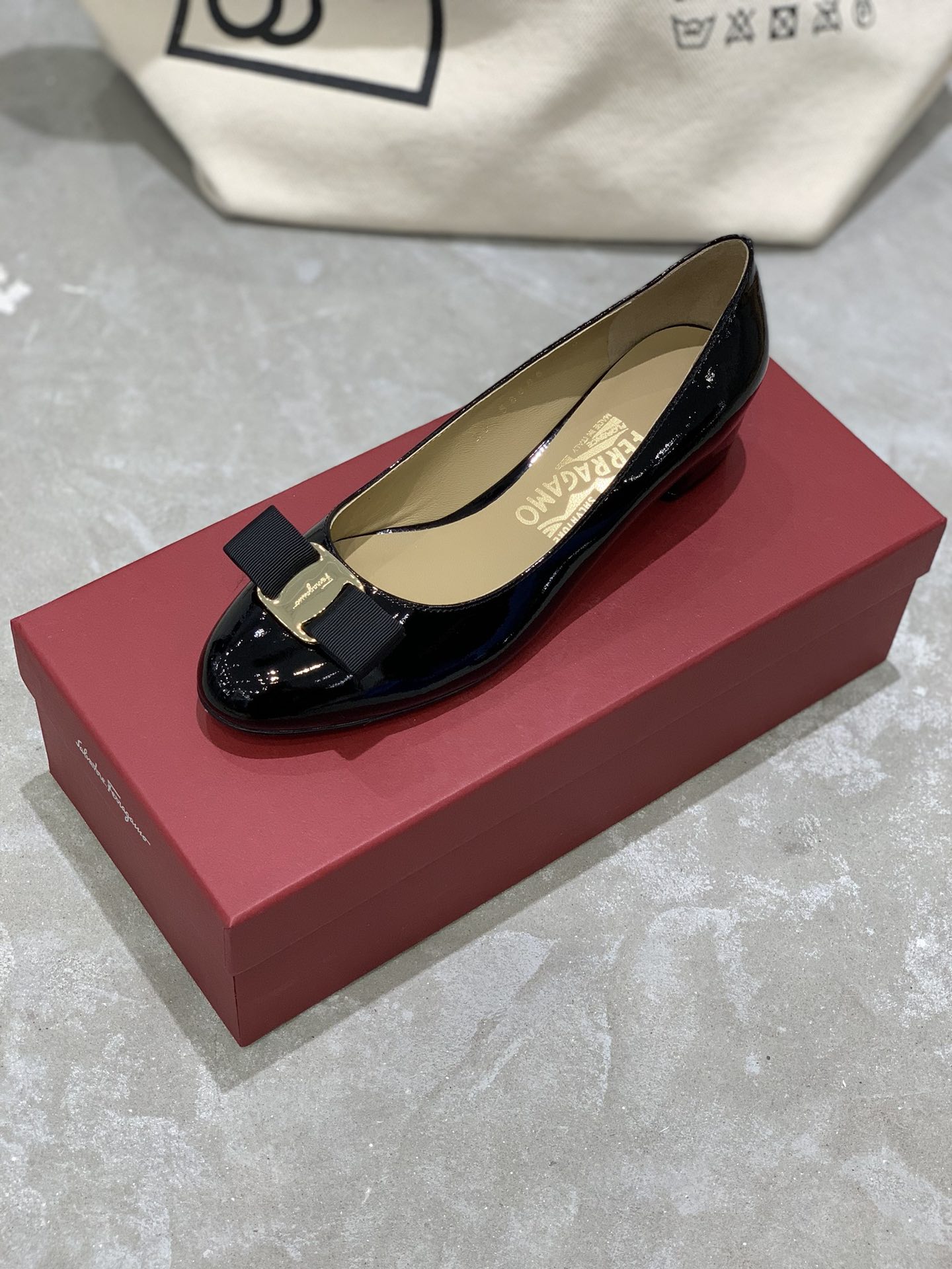 Salvatore Ferragamo Heel 7 - vstockx