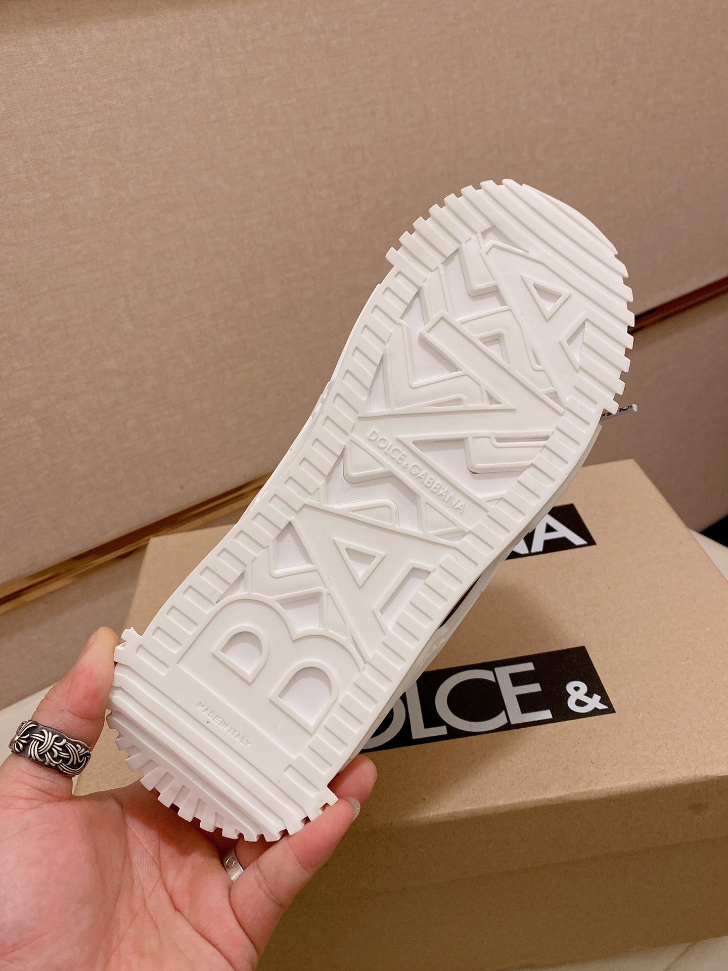 Dolce & Gabbana NS1 low-top sneakers 15 - vstockx