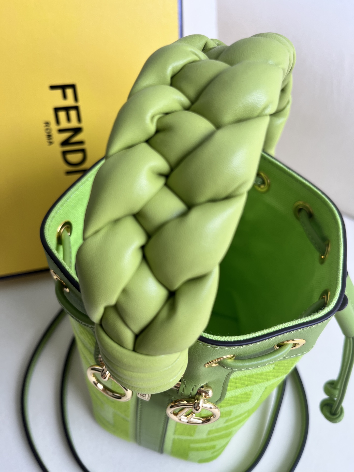 handbags FENDI 038 size:12*18*10cm - vstockx