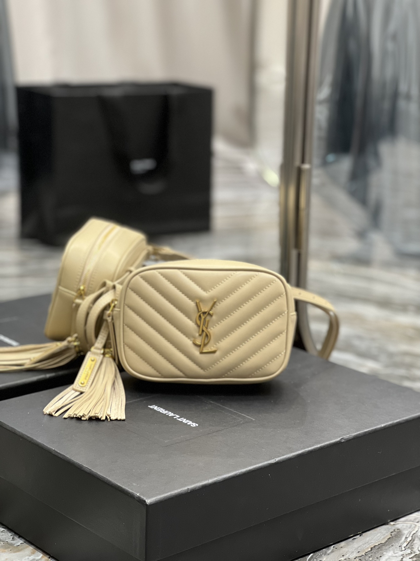 Handbags SAINT LAURENT 534817 size 15.5x10.5x5.5 cm - vstockx