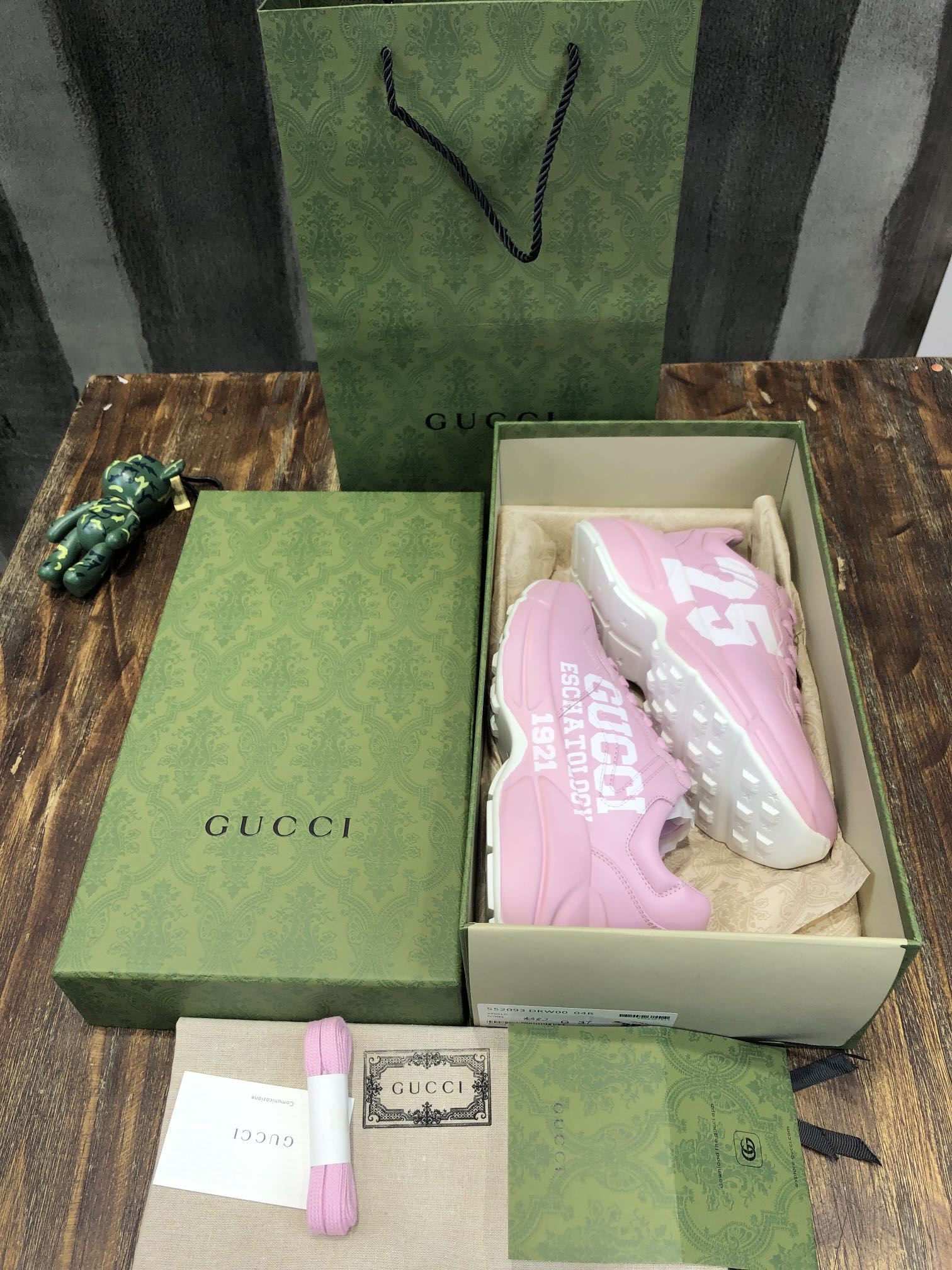 Gucci Rhyton sneaker 3 - vstockx