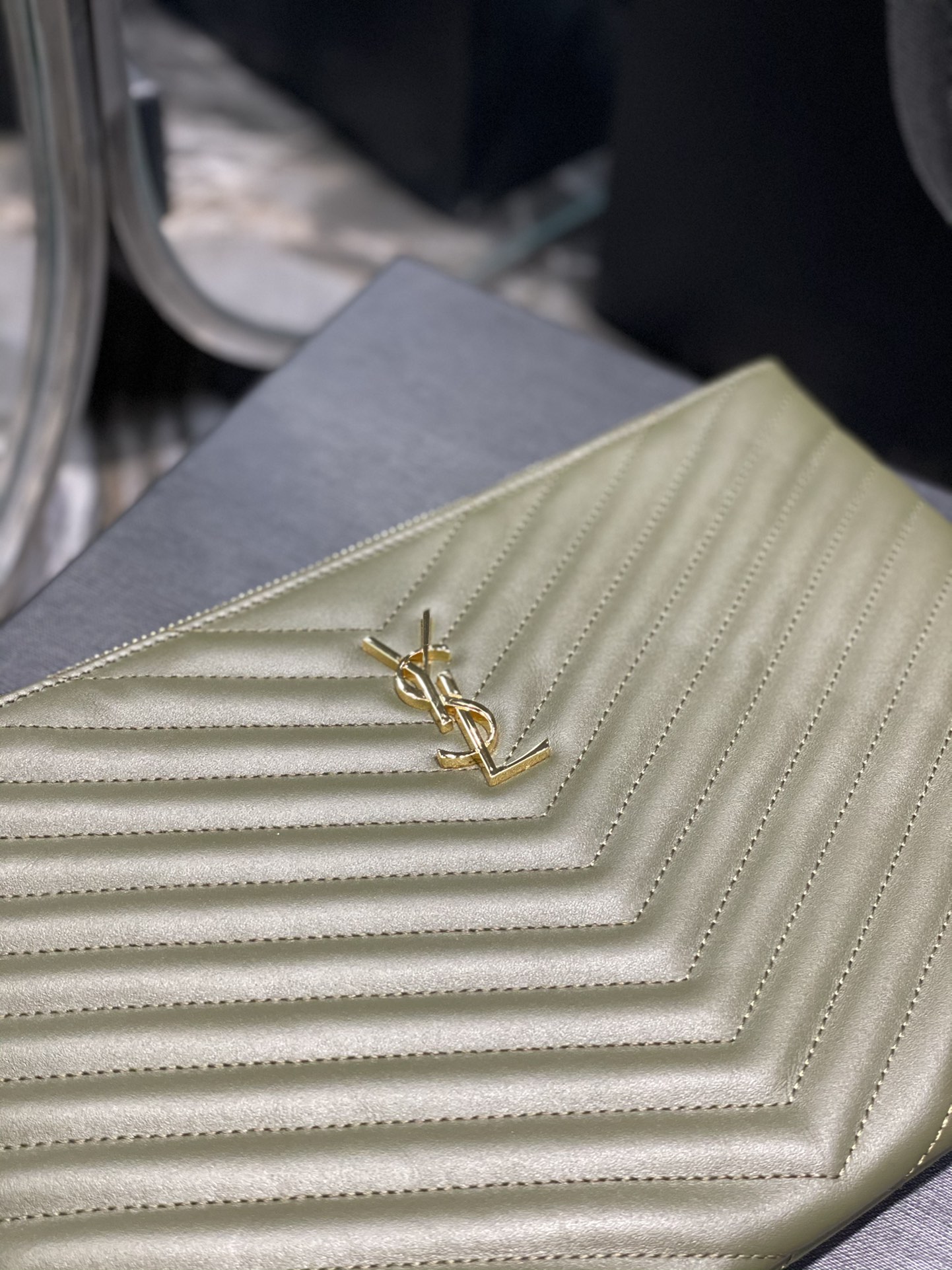 Handbags SAINT LAURENT 413444 size 30  21.5  2 cm - vstockx