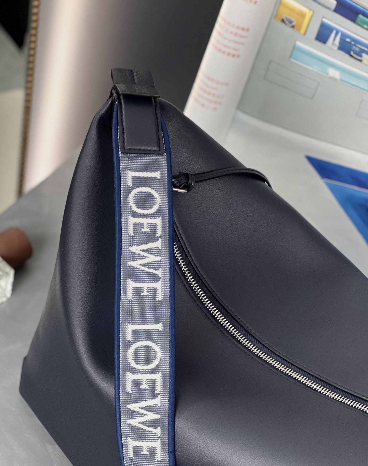 Handbags LOEWE  size:43-13.5-29 cm - vstockx