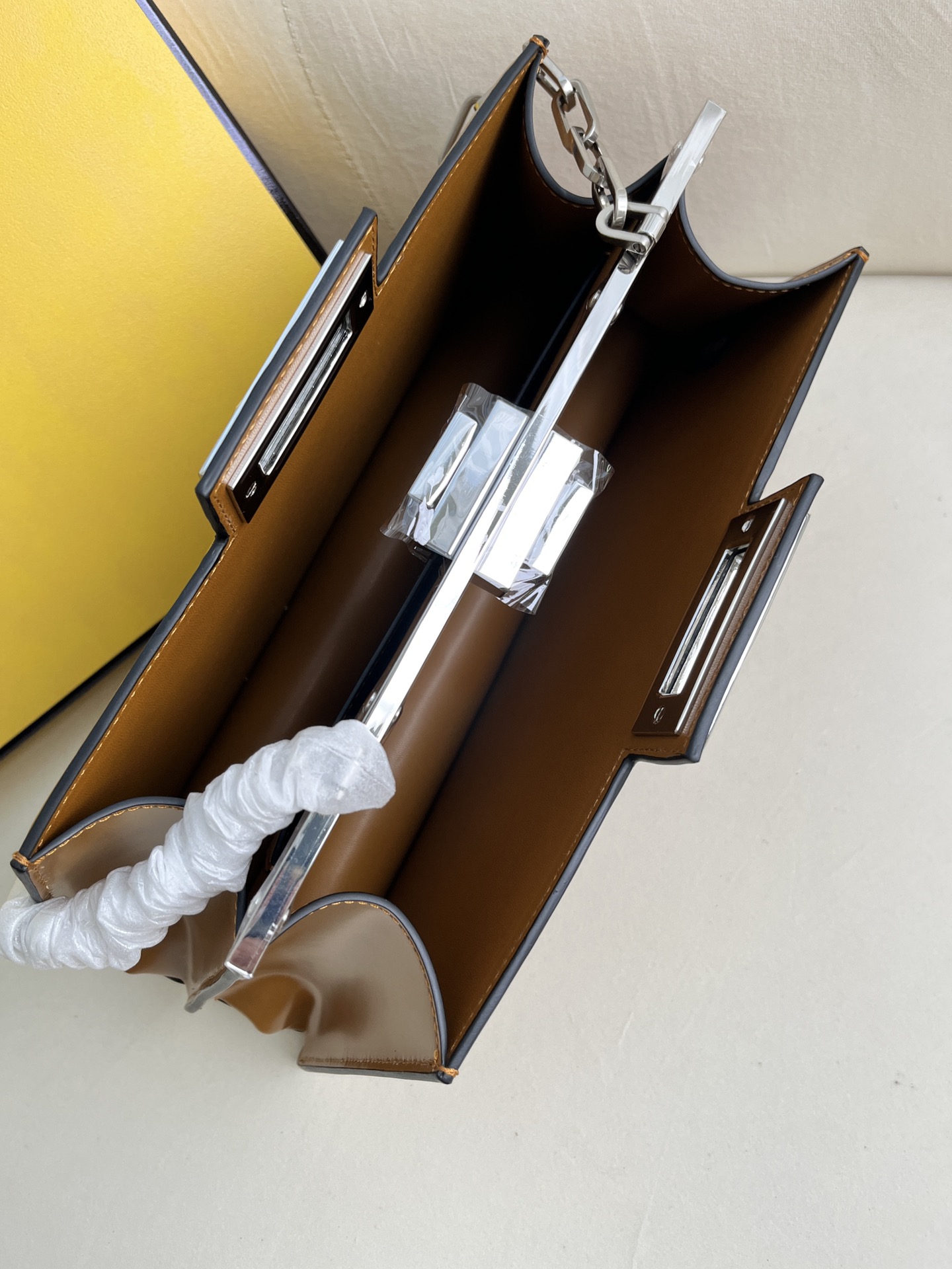 handbags FENDI 1011 size:34*18.5*11cm - vstockx