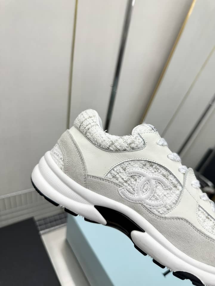 Chanel Wmns CC Logo Sneaker White Silver - vstockx
