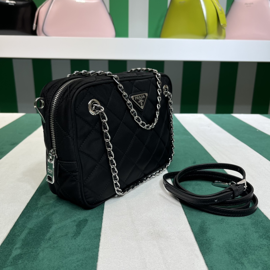 Handbags Handbags Prada 1BH910 size:21.5*15*6 cm - vstockx