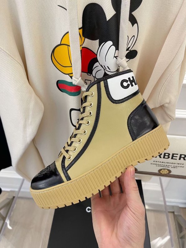 Chanel Platform Sneaker 2 - vstockx
