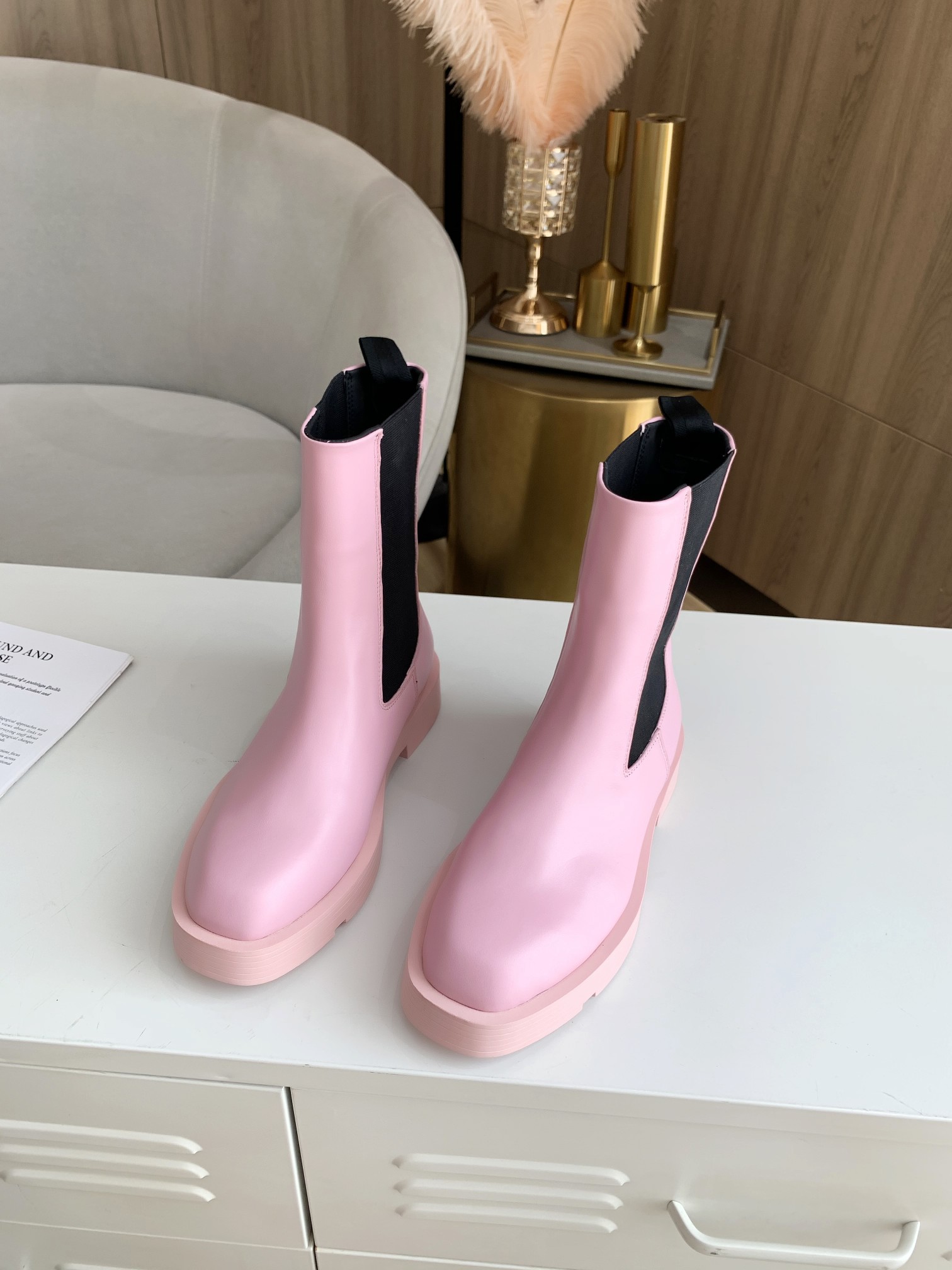 Givenchy Boots 23 - vstockx