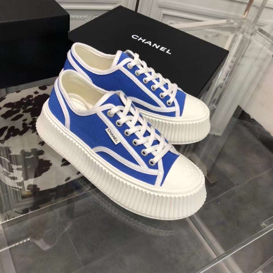 Chanel Platform Sneaker 31 - vstockx