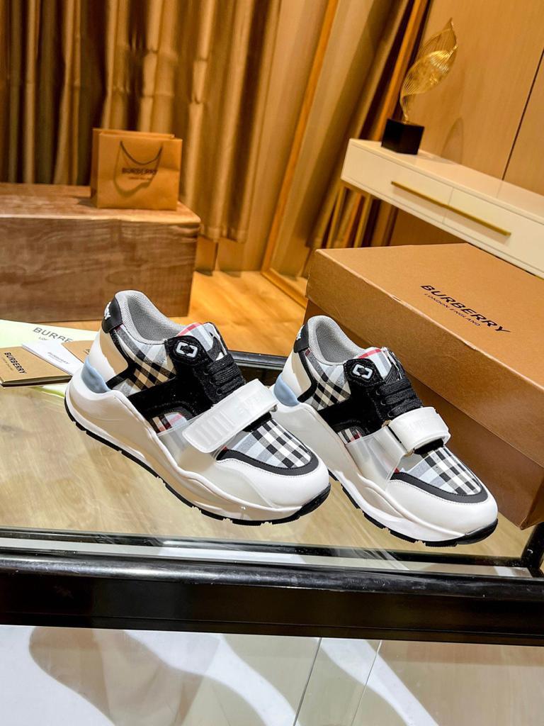 Burberry Ramsey Haymarket Check Print Light Blue White Black - vstockx