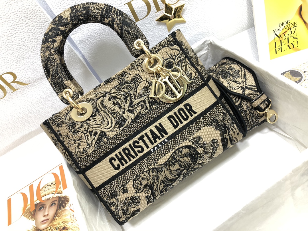 Handbag Dior M0565 size 24 x 20 x 11 cm - vstockx
