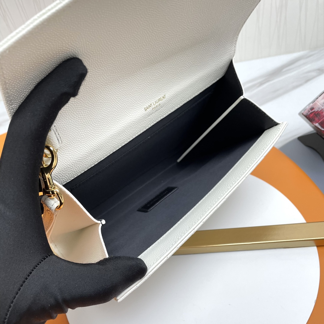 Handbags SAINT LAURENT 617662 size 21x16x3 cm - vstockx