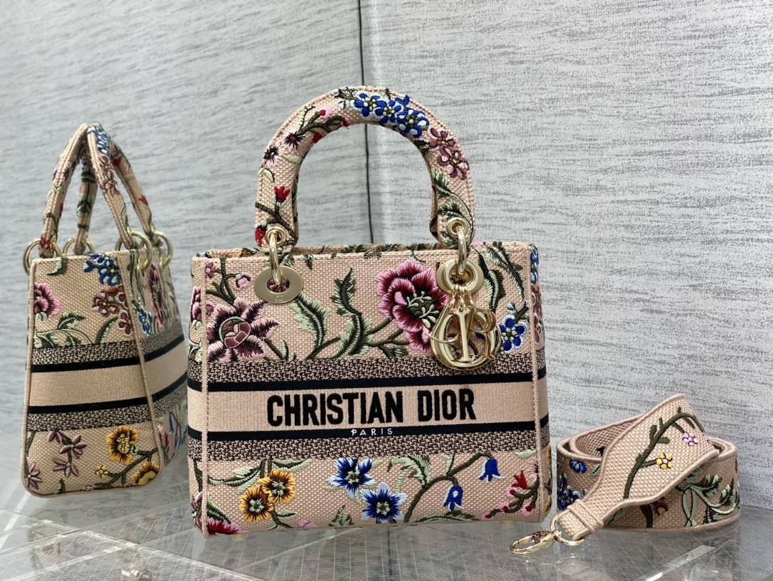Handbag Dior size 24*11*20 cm - vstockx