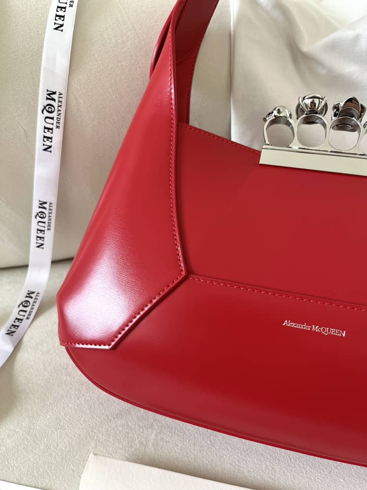 Handbag Alexander McQueen hobo size 20*12*8 cm size 30*18*7 cm - vstockx