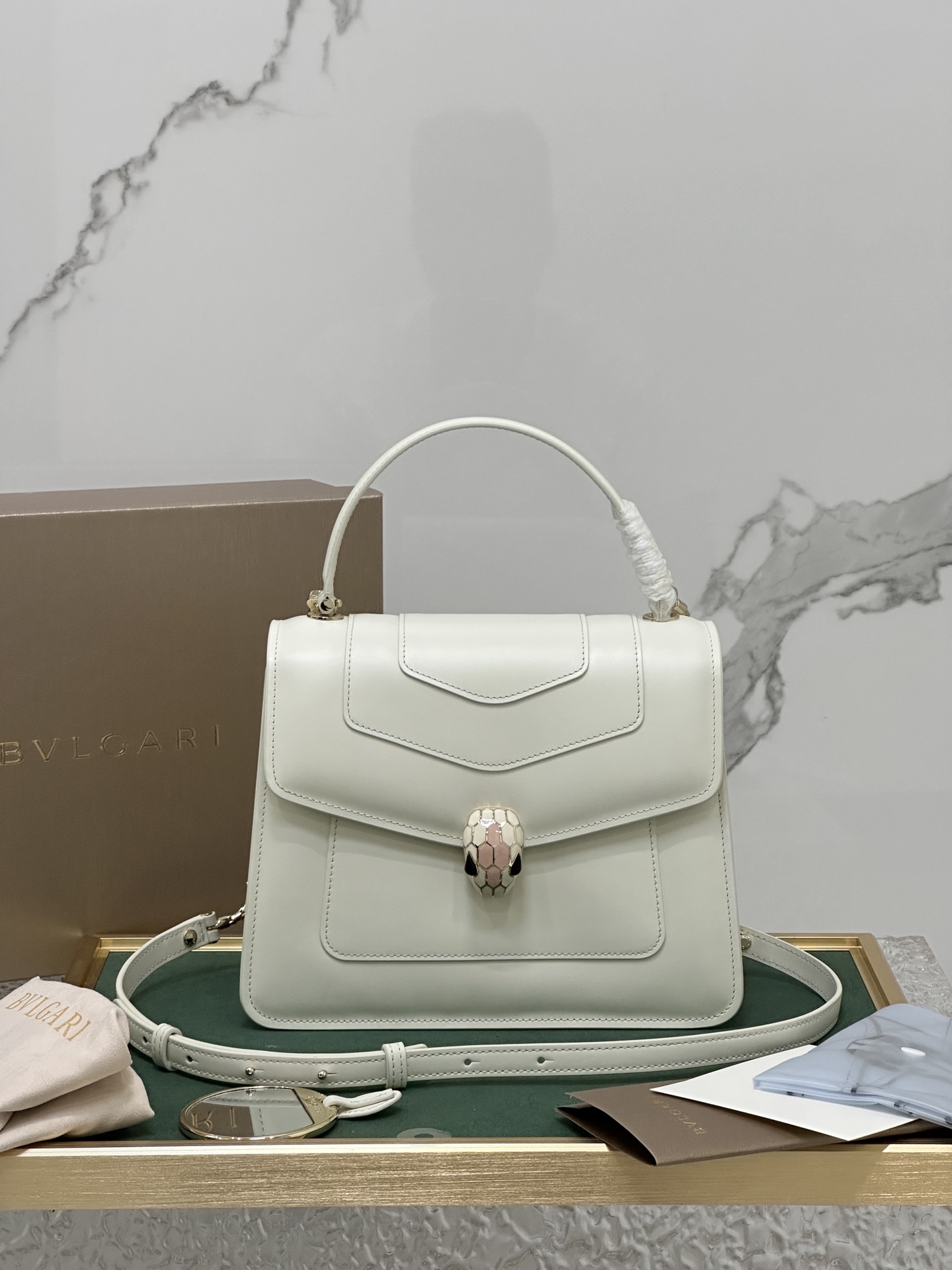 Handbags Bvlgari 289835 size:22.5*18.5*11 cm - vstockx