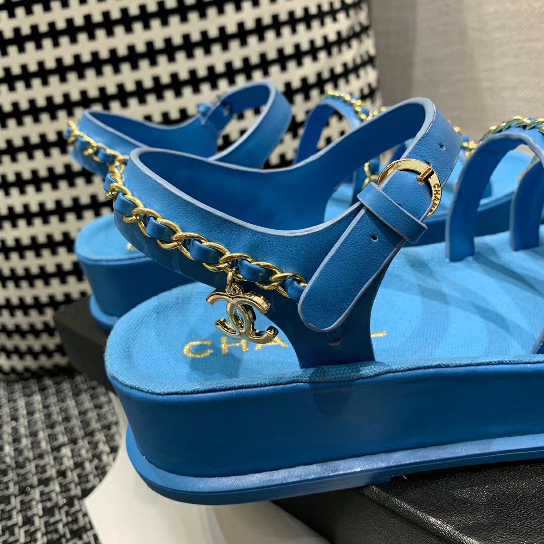 Chanel Slides 15 - vstockx