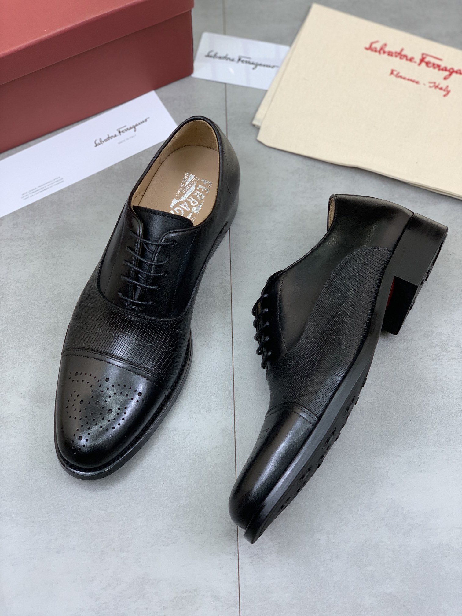 Salvatore Ferragamo Boots 15 - vstockx