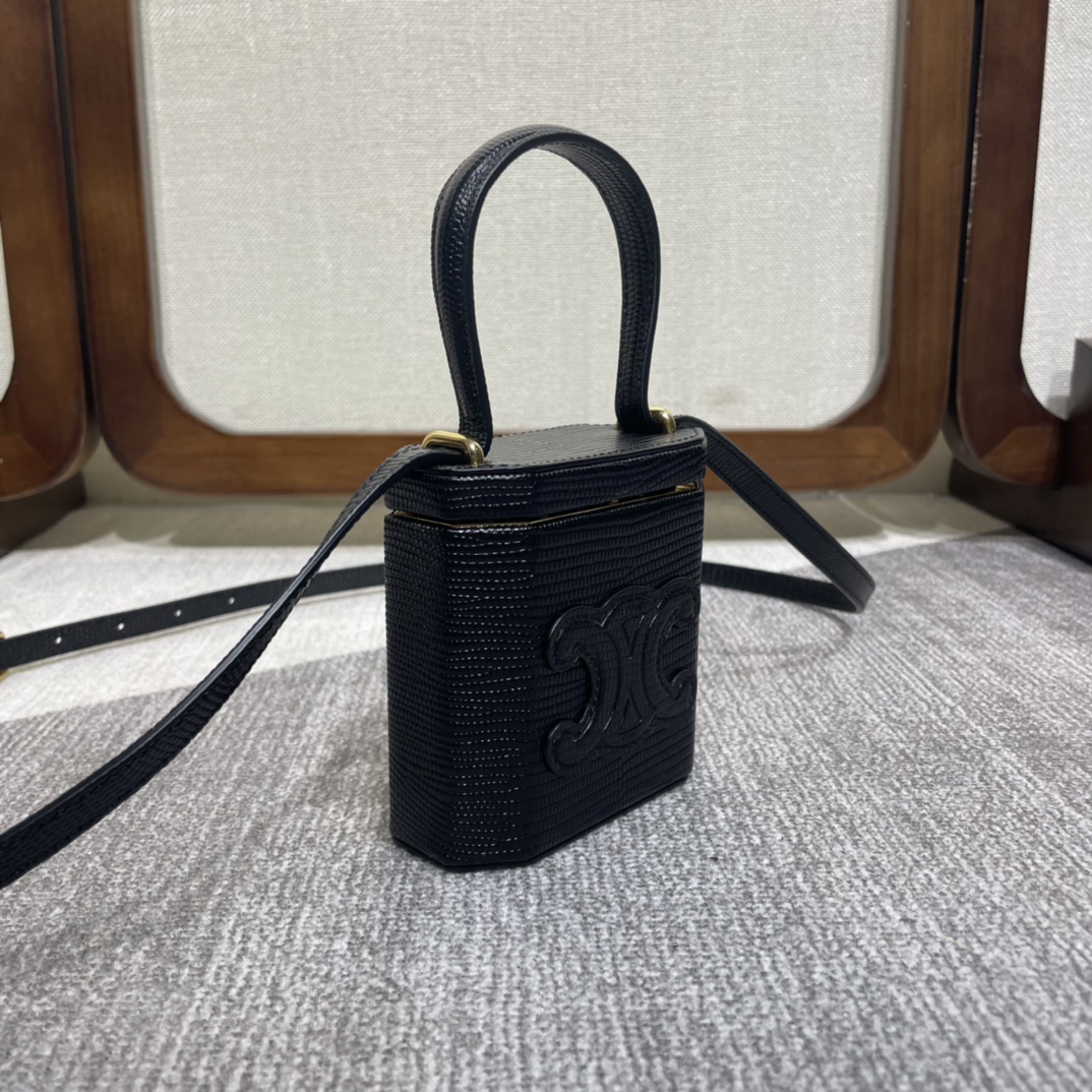 Handbags CELIN LOCK TRIOMPHE 199602 size:11 X 10 X 5 cm - vstockx