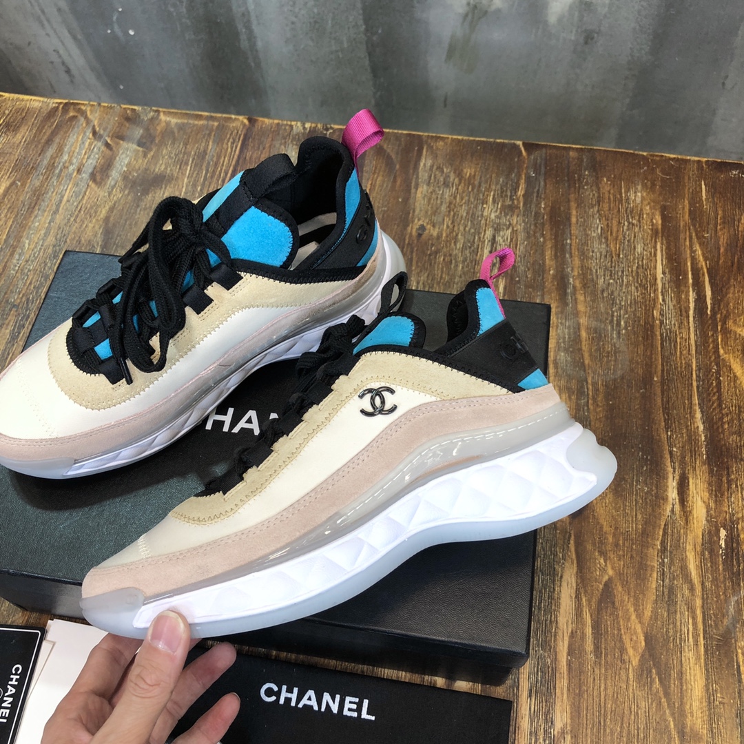 Chanel Fabric & Suede Calfskin Low Top Sneaker 17 - vstockx