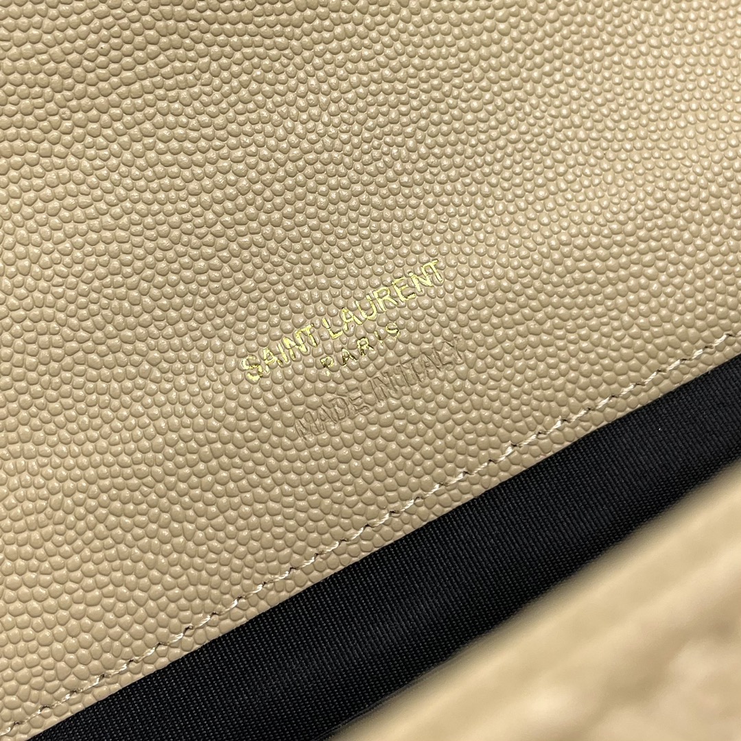 Handbags SAINT LAURENT 617662 size 21x16x3 cm - vstockx