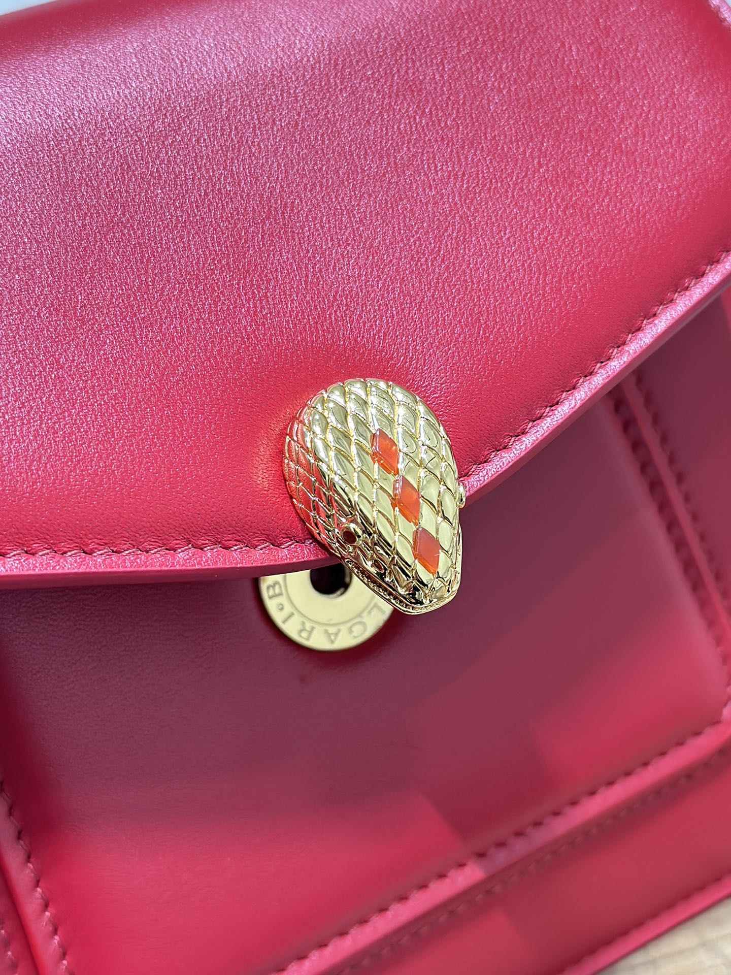 Handbags Bvlgari 290762 size:18*15*9.5 cm - vstockx